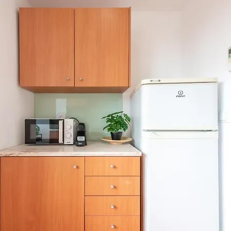 Guestready - Bright & Spacious 2-Bed Apt With Rooftop Terrace In Alcantara *