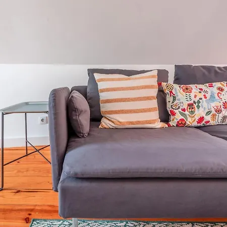 Guestready - Bright & Spacious 2-Bed Apt With Rooftop Terrace In Alcantara Апартаменты Лиссабон